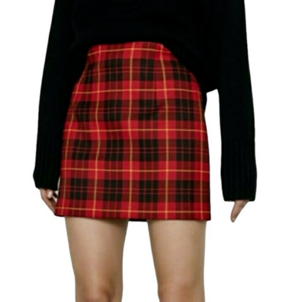 Zara Red and Black Plaid Mini Skirt Size XL